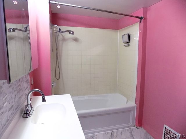 69 Lockwood Avenue, Buffalo, NY 14220