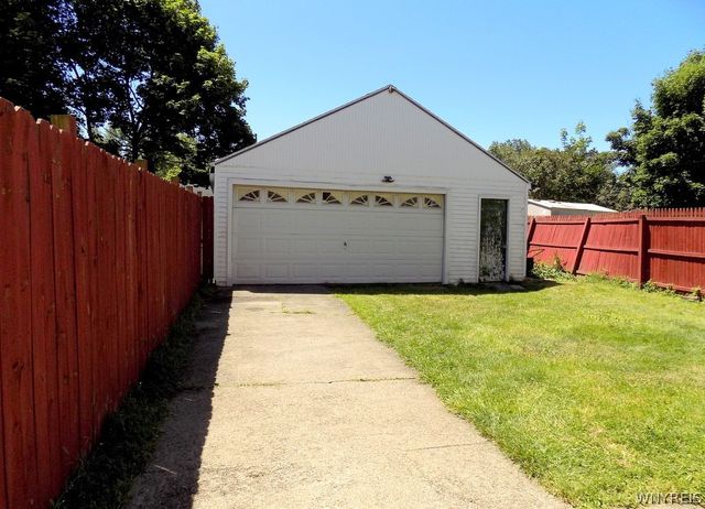 69 Lockwood Avenue, Buffalo, NY 14220