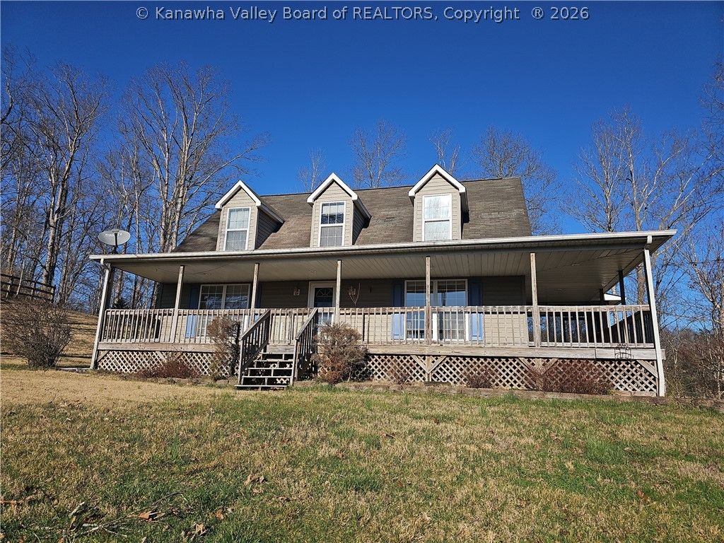 73 Cala Lane, Alum Creek, WV 25003