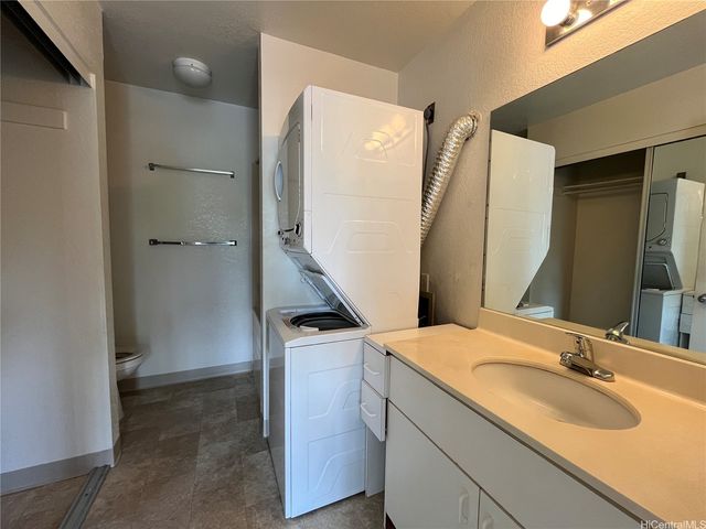 383 Mananai Place 43U, Honolulu, HI 96818