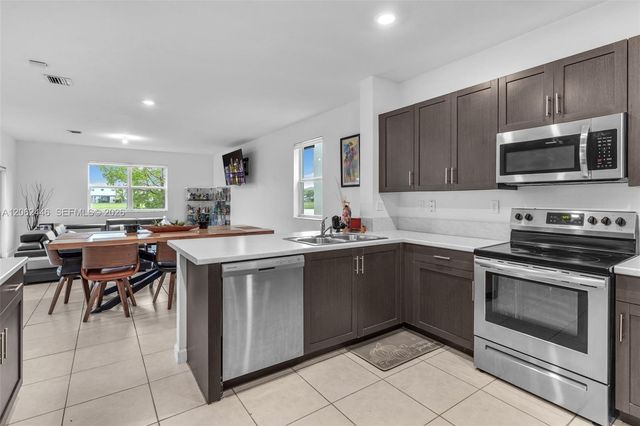 1416 SE 27th Ter, Homestead, FL 33035