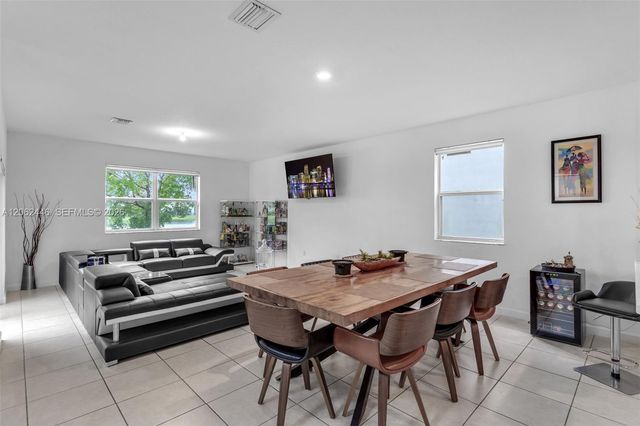 1416 SE 27th Ter, Homestead, FL 33035