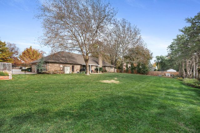 8001 E Tipperary St, Wichita, KS 67206