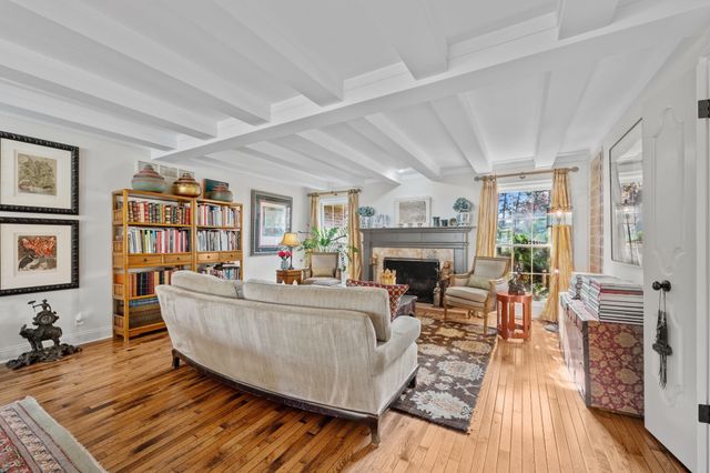 8001 E Tipperary St, Wichita, KS 67206