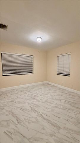 1104 NE 17th Ter 1-2, Fort Lauderdale, FL 33304