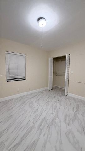 1104 NE 17th Ter 1-2, Fort Lauderdale, FL 33304