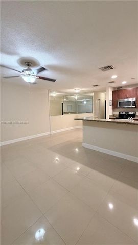 1104 NE 17th Ter 1-2, Fort Lauderdale, FL 33304