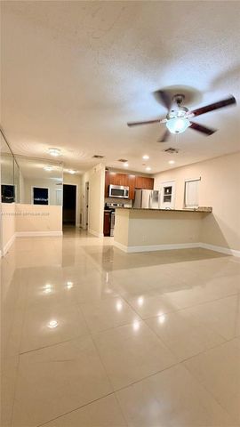 1104 NE 17th Ter 1-2, Fort Lauderdale, FL 33304