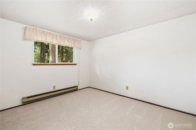 2908 Greenwood Court S, Puyallup, WA 98374