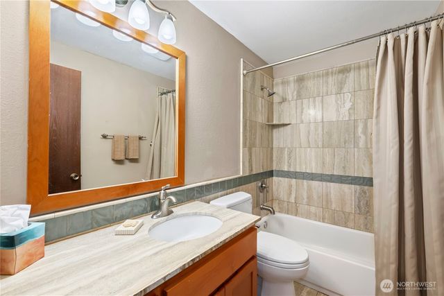 2908 Greenwood Court S, Puyallup, WA 98374