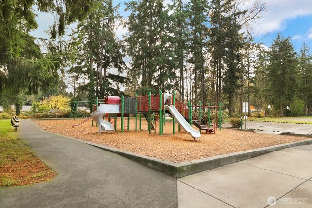 2908 Greenwood Court S, Puyallup, WA 98374