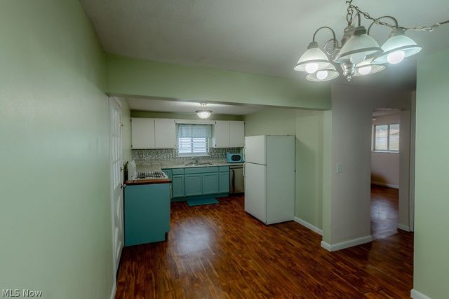 710 21st Street, Vienna, WV 26105