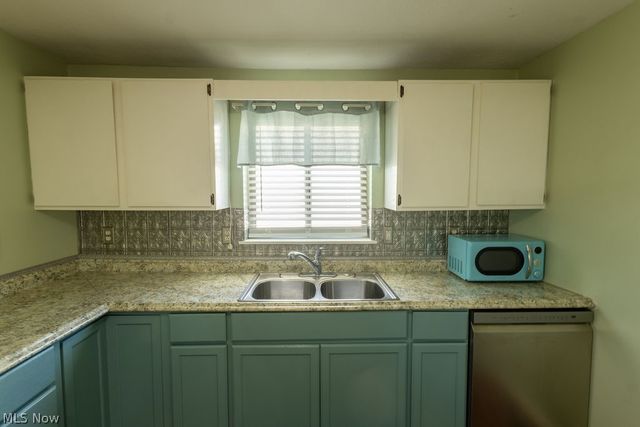 710 21st Street, Vienna, WV 26105