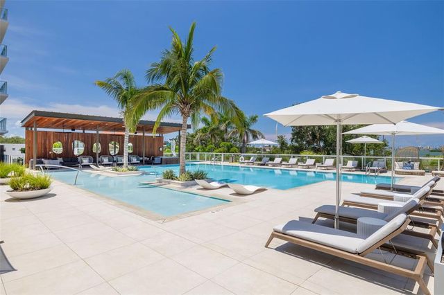 1020 SUNSET POINT ROAD 213, Clearwater, FL 33755