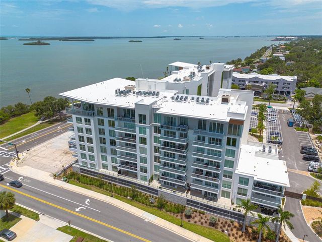 1020 SUNSET POINT ROAD 213, Clearwater, FL 33755