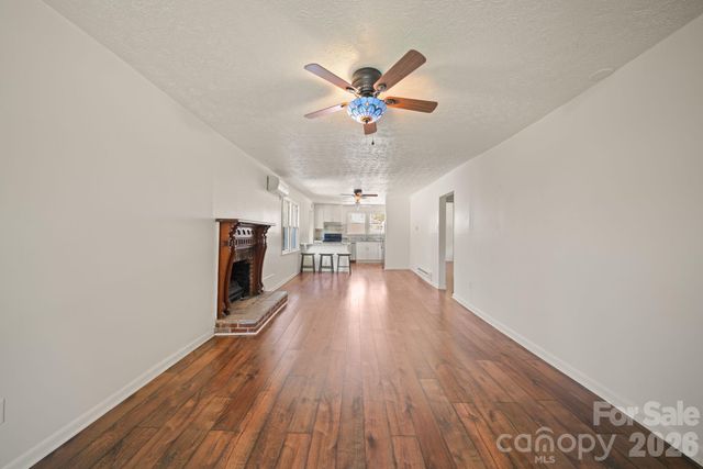 290 Hookers Gap Road, Candler, NC 28715