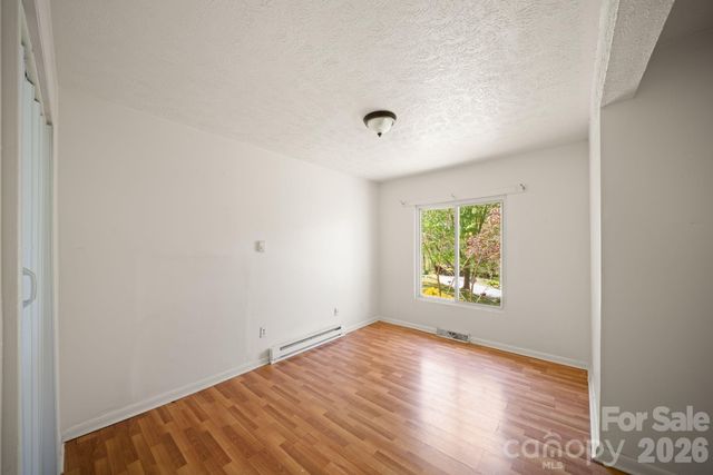 290 Hookers Gap Road, Candler, NC 28715