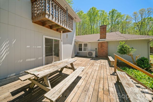 290 Hookers Gap Road, Candler, NC 28715