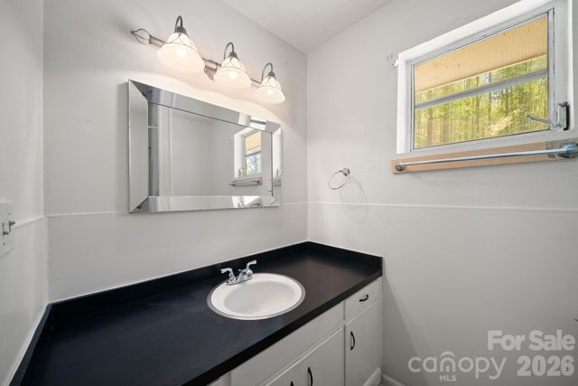 290 Hookers Gap Road, Candler, NC 28715