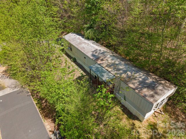 290 Hookers Gap Road, Candler, NC 28715