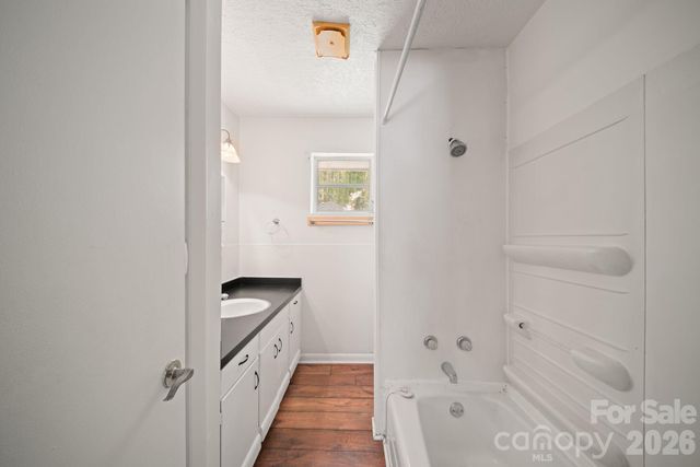 290 Hookers Gap Road, Candler, NC 28715