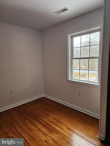 11490 BROWNTOWN RD, Gordonsville, VA 22942