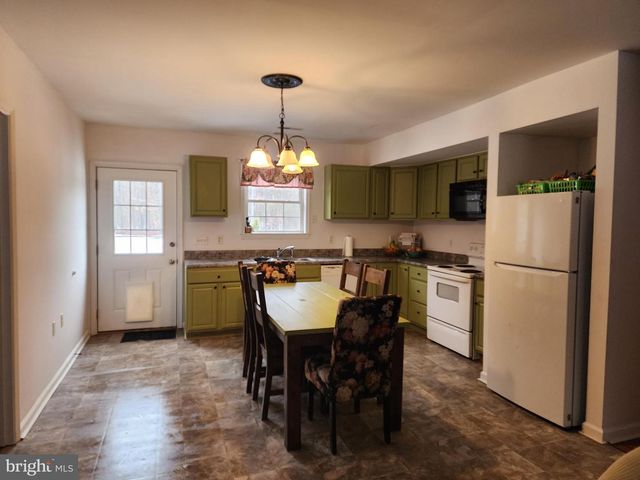 11490 BROWNTOWN RD, Gordonsville, VA 22942