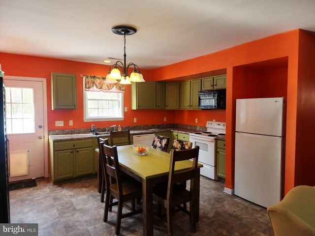 11490 BROWNTOWN RD, Gordonsville, VA 22942