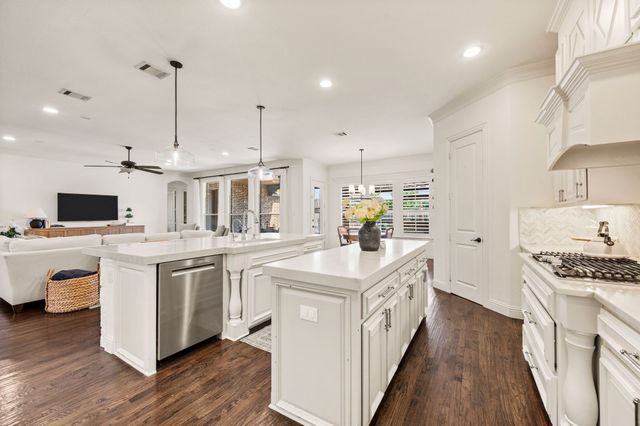 808 Regal Crossing, Keller, TX 76248