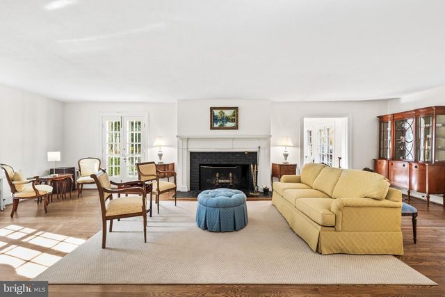 6515 DARNALL RD, Baltimore, MD 21204