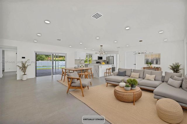3917 Adams St, Hollywood, FL 33021