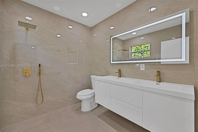 3917 Adams St, Hollywood, FL 33021