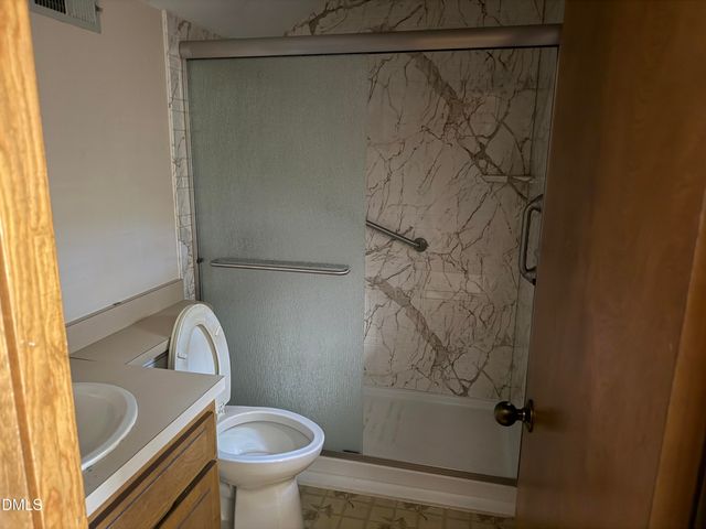 6709 W Lake Anne Drive, Raleigh, NC 27612