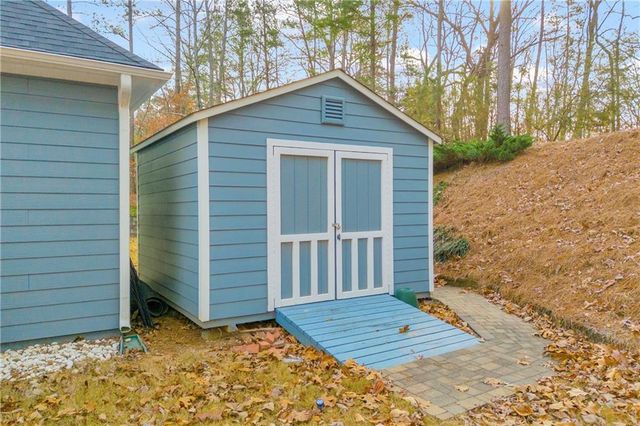 519 Huntington Drive, Ball Ground, GA 30107