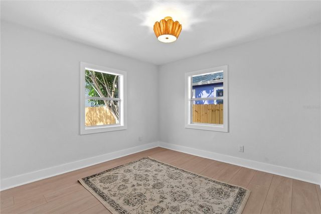 1211 16TH AVENUE N, St Petersburg, FL 33704