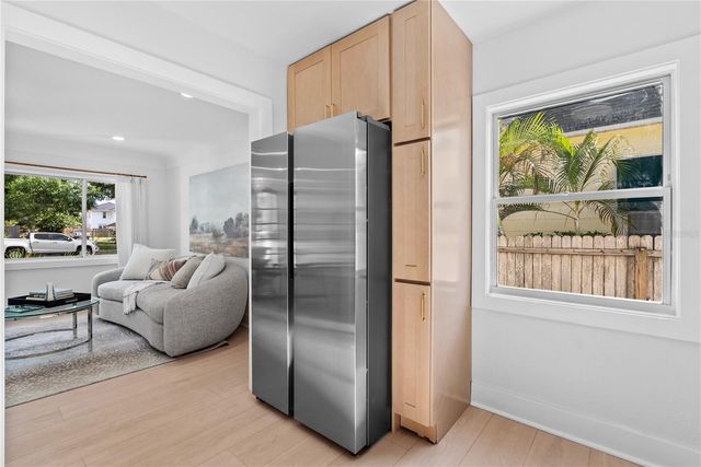 1211 16TH AVENUE N, St Petersburg, FL 33704