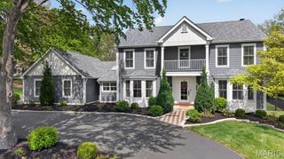 16011 Clarkson Mill Circle, Chesterfield, MO 63005