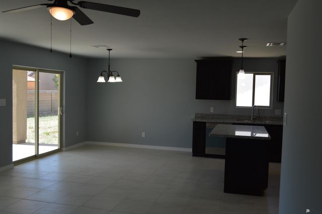 27341 Red Rock Rd, Wellton, AZ 85356