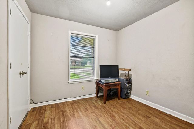 606 Hunter Street, Bonham, TX 75418