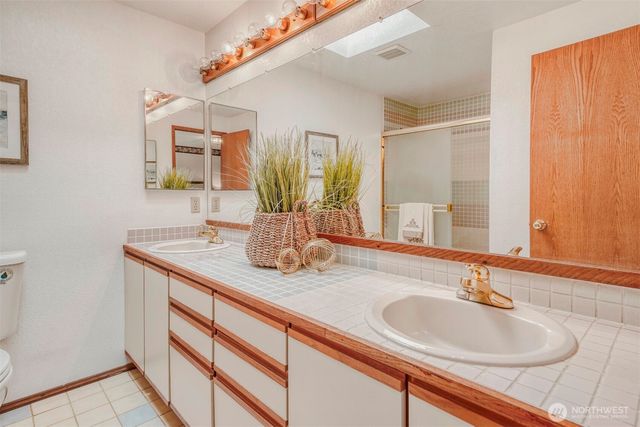 6208 258th Avenue NE, Redmond, WA 98053