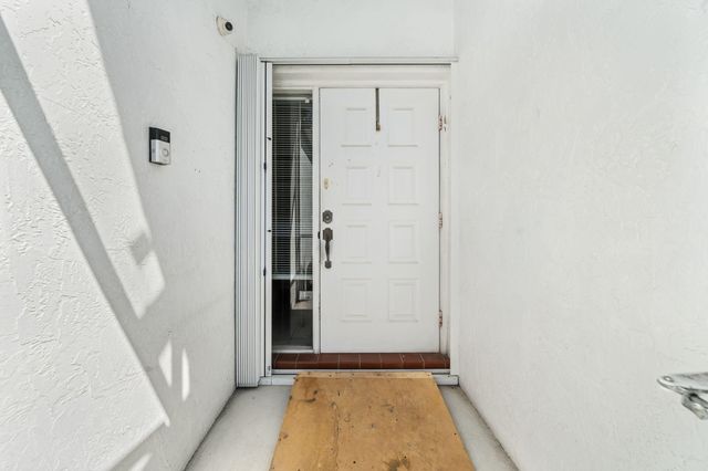 5197 Rosen Boulevard, Boynton Beach, FL 33472