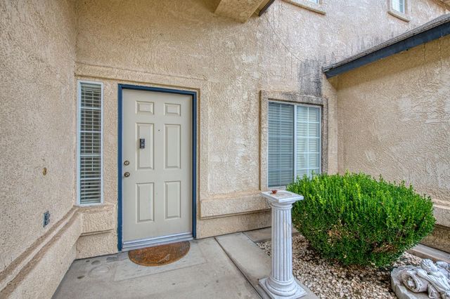 1002 Sequoia Court, Fowler, CA 93625