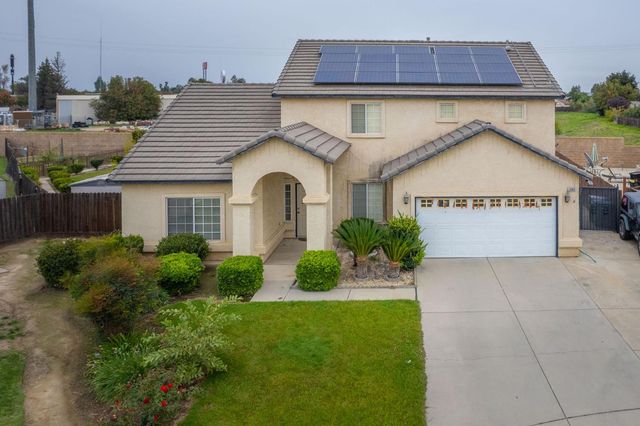 1002 Sequoia Court, Fowler, CA 93625