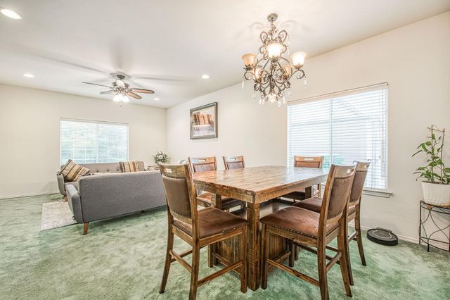 1002 Sequoia Court, Fowler, CA 93625