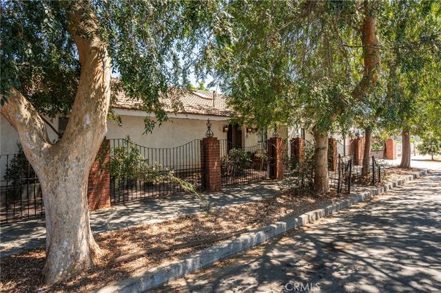 1122 Dominguez, Wilmington, CA 90744