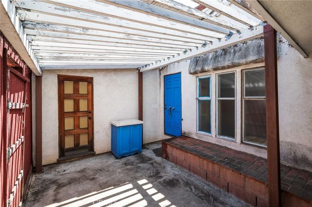 1122 Dominguez, Wilmington, CA 90744