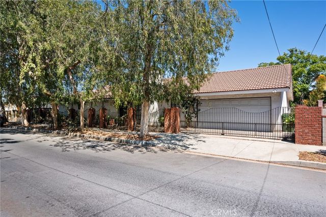 1122 Dominguez, Wilmington, CA 90744