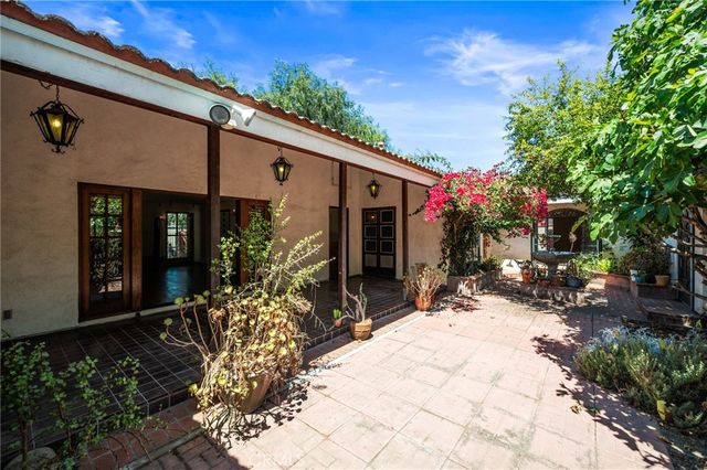 1122 Dominguez, Wilmington, CA 90744
