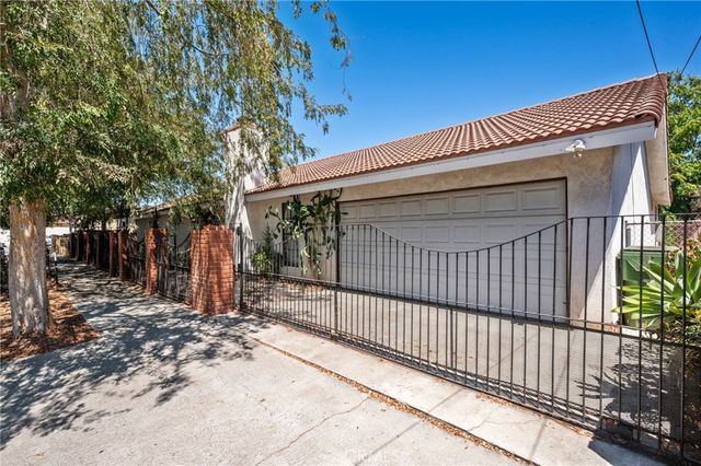 1122 Dominguez, Wilmington, CA 90744