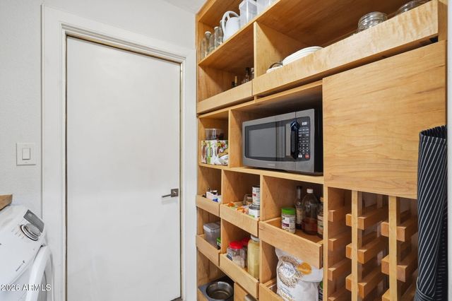 2404 W PAMPA Circle W, Mesa, AZ 85202